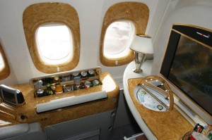 Emirates Försklass bås 2